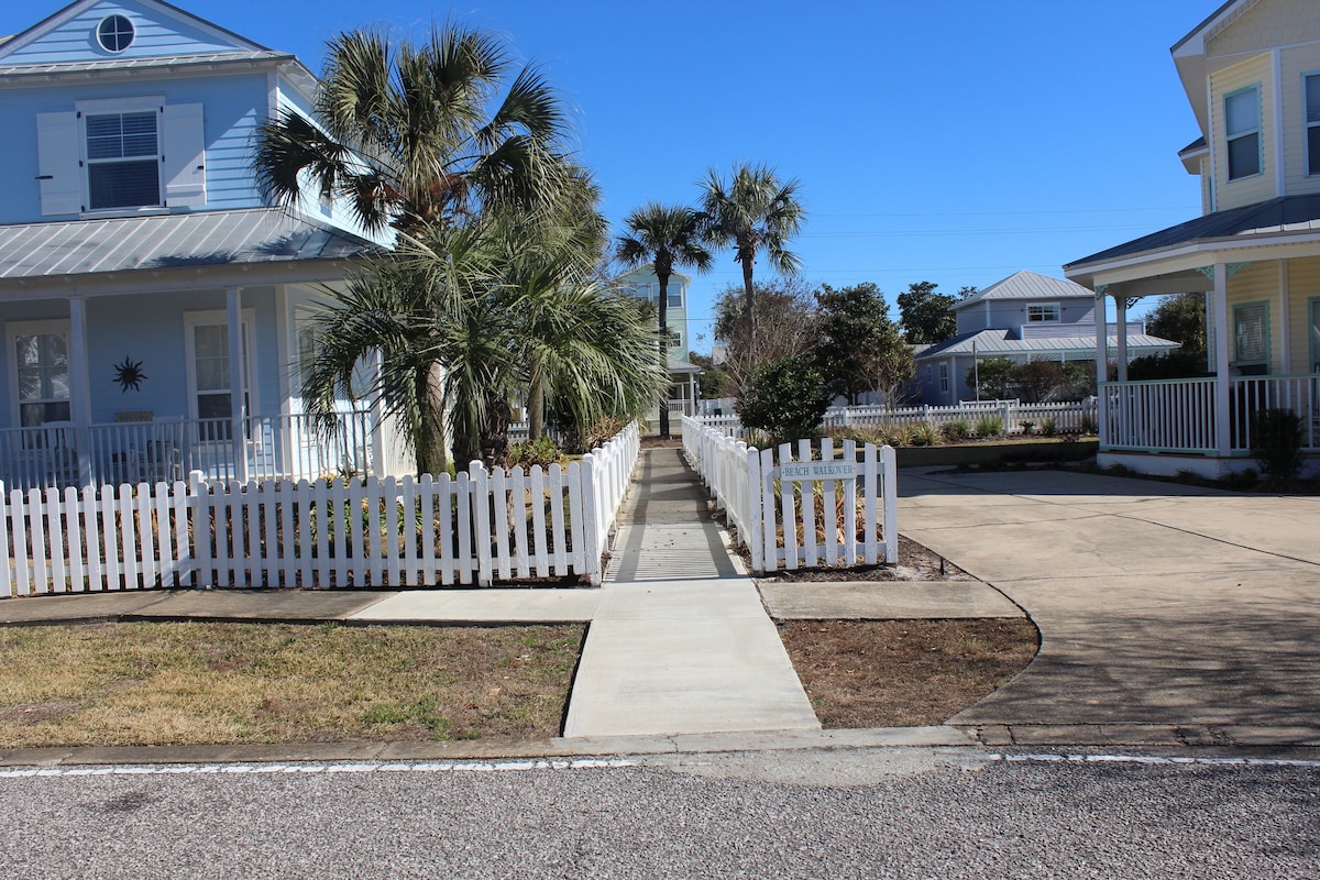 Photo 22 of BEACH COTTAGE 3BR, NEW GOLF CART W/HOUSE, PORCH SWING, 30 STEPS TO POOL, PETS!!!