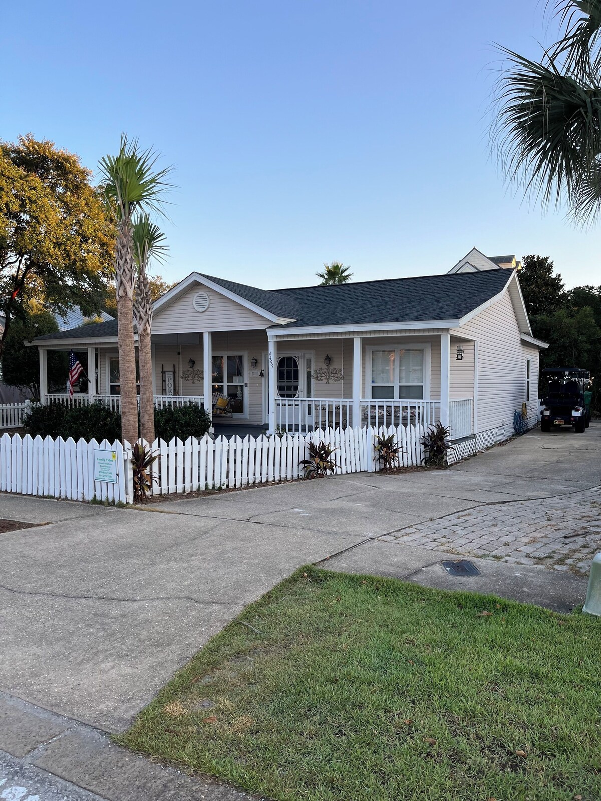 Photo 2 of BEACH COTTAGE 3BR, NEW GOLF CART W/HOUSE, PORCH SWING, 30 STEPS TO POOL, PETS!!!