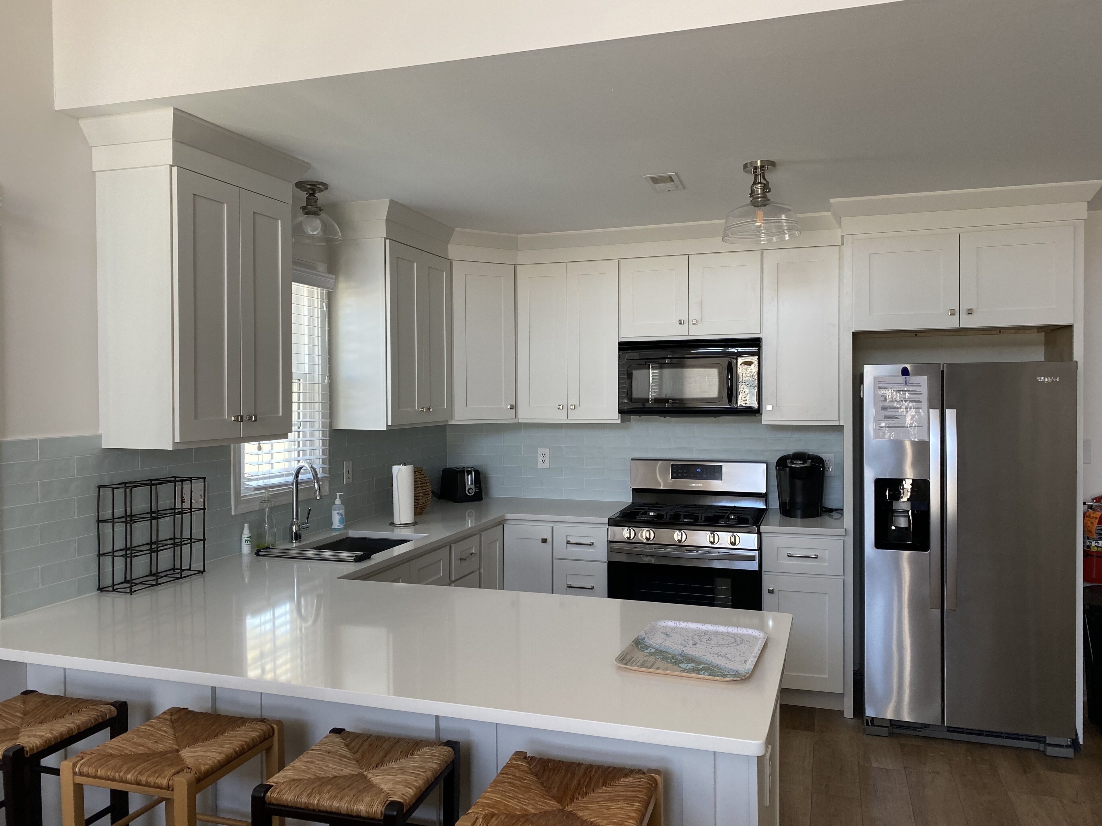 LOOK: many updates:4 Bdrm/2.5 Bath Townhouse Short Walking Distance To All