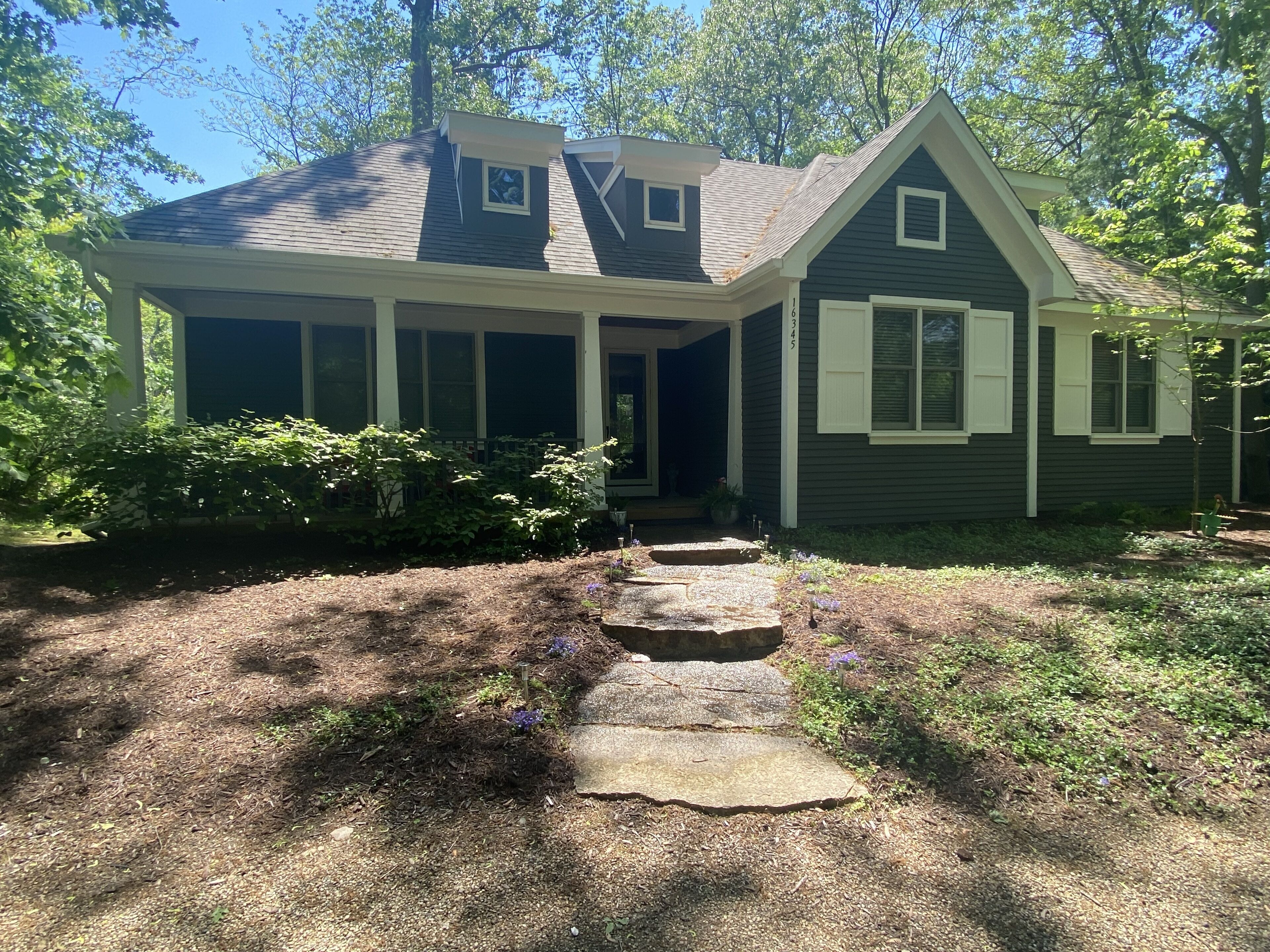 Perfect Getaway Close to Everything! Beautiful Vacation Home in Union Pier.