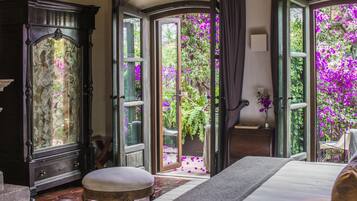 Suite (Principal) | Blick auf den Innenhof