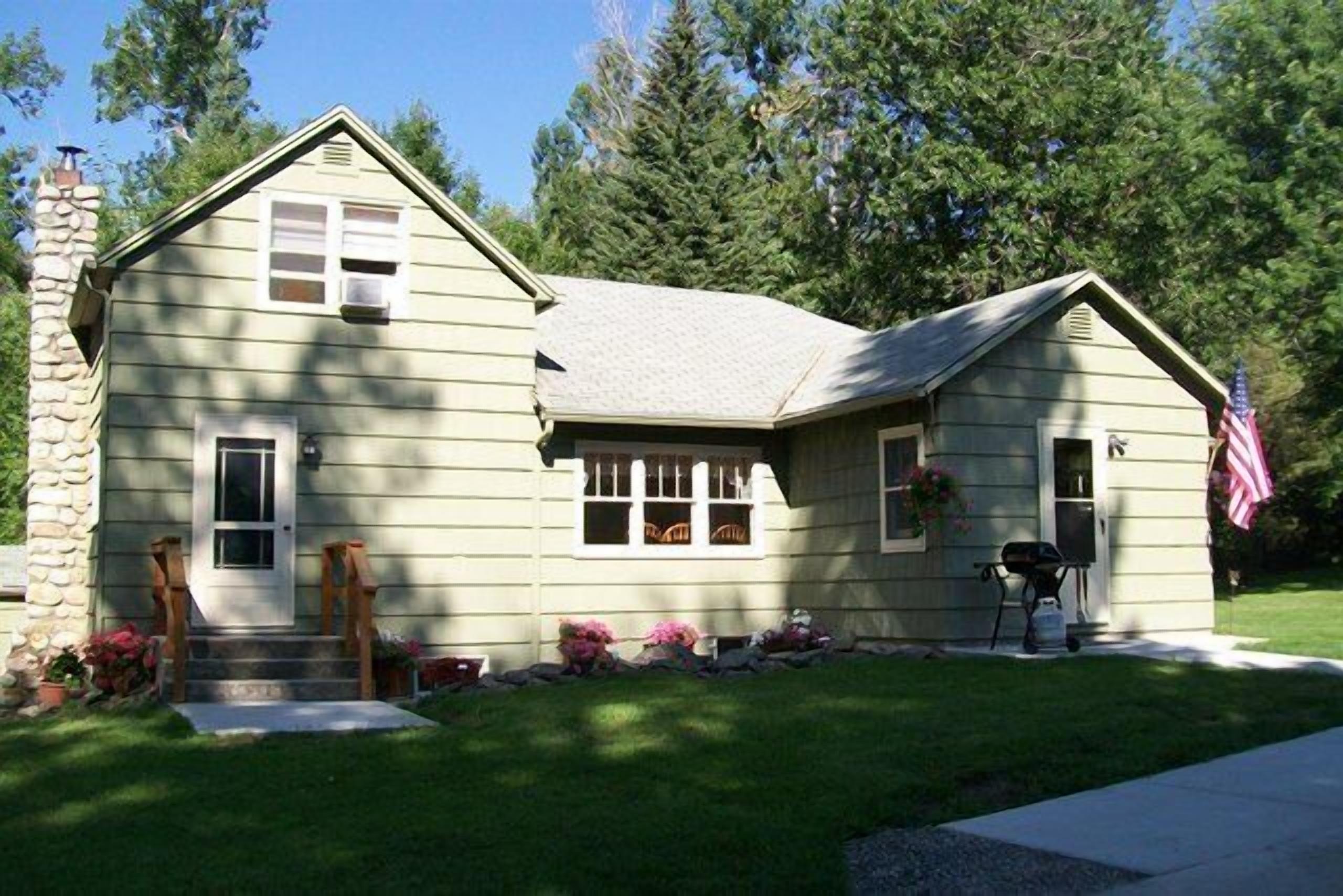 Fishing, Bird Watching, and Star Gazing on Fishtail Creek