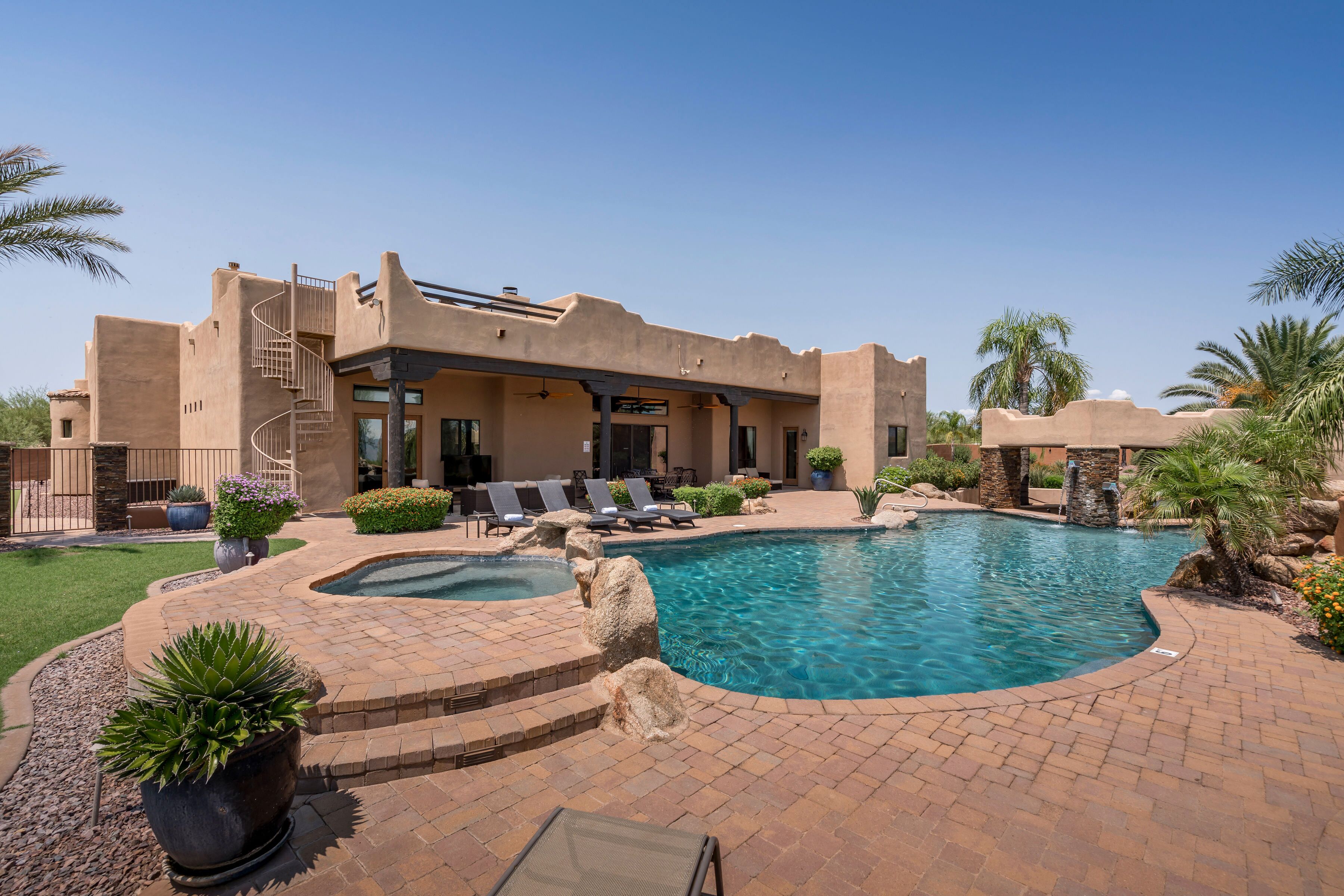 WOW! Lavish Family Desert Oasis w/ HUGE Pool, Fire Pit & NEW Pickleball Court!