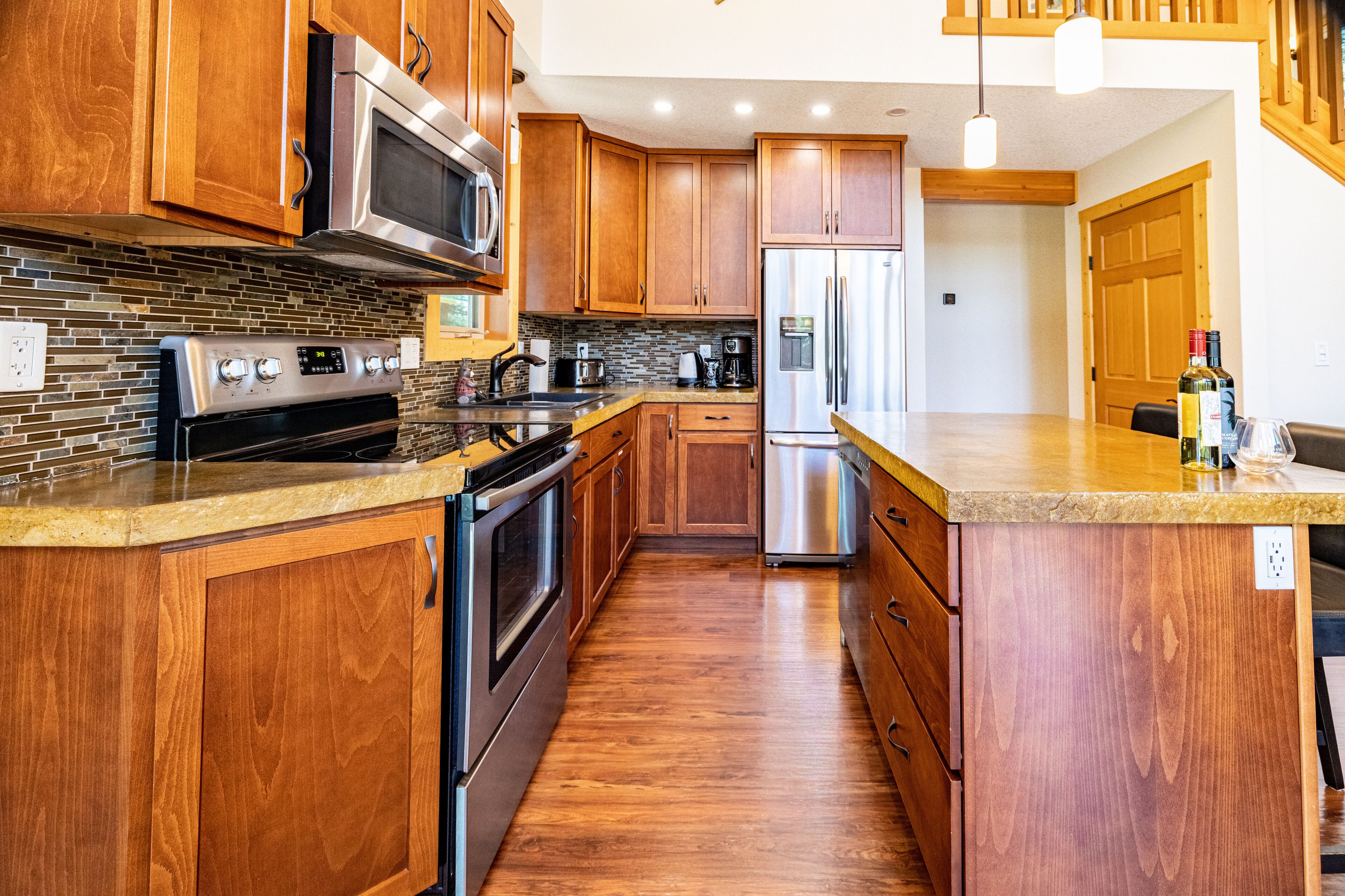 Kim's Cabin Nordegg Escape - Pet Friendly