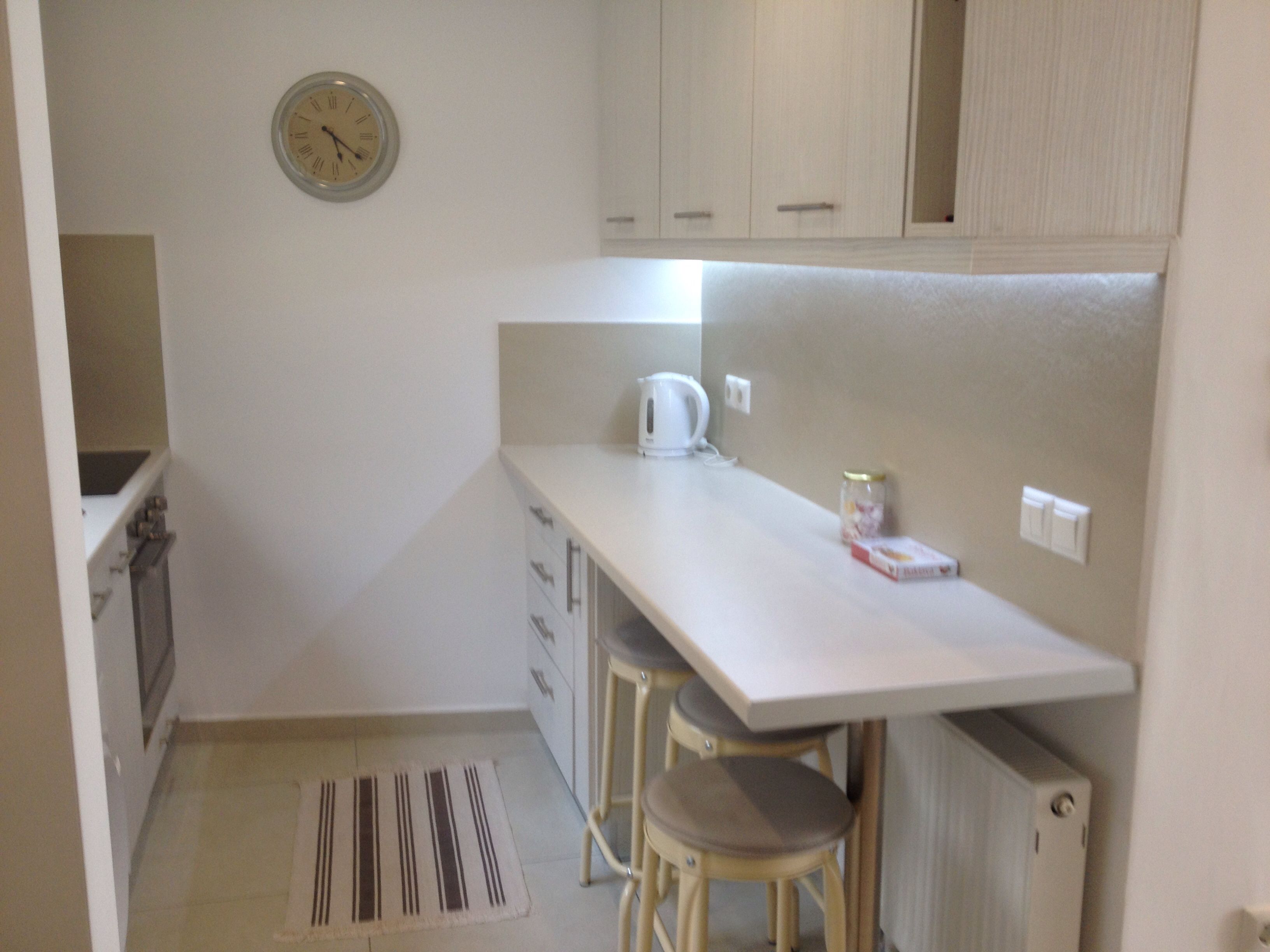 Luxurious,sunny, bright downtown apartment