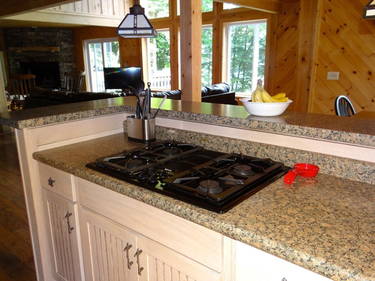 Waterfront, Private Beach, A/C, Near N. Conway, Skiing, White Mountains