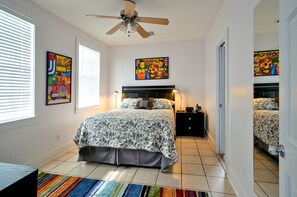 2 habitaciones, escritorio, tabla de planchar con plancha y wifi gratis 