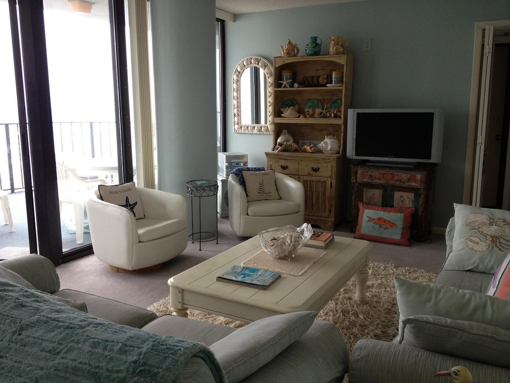 Direct Oceanfront - Beautiful, Spacious Luxury Penthouse Unit!