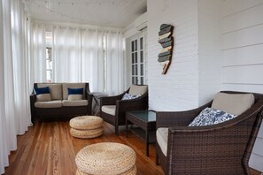 Interior - Perfectly Situated, Beautifully Renovated, Very Short Walk to Beach and Mall! (Cape May)