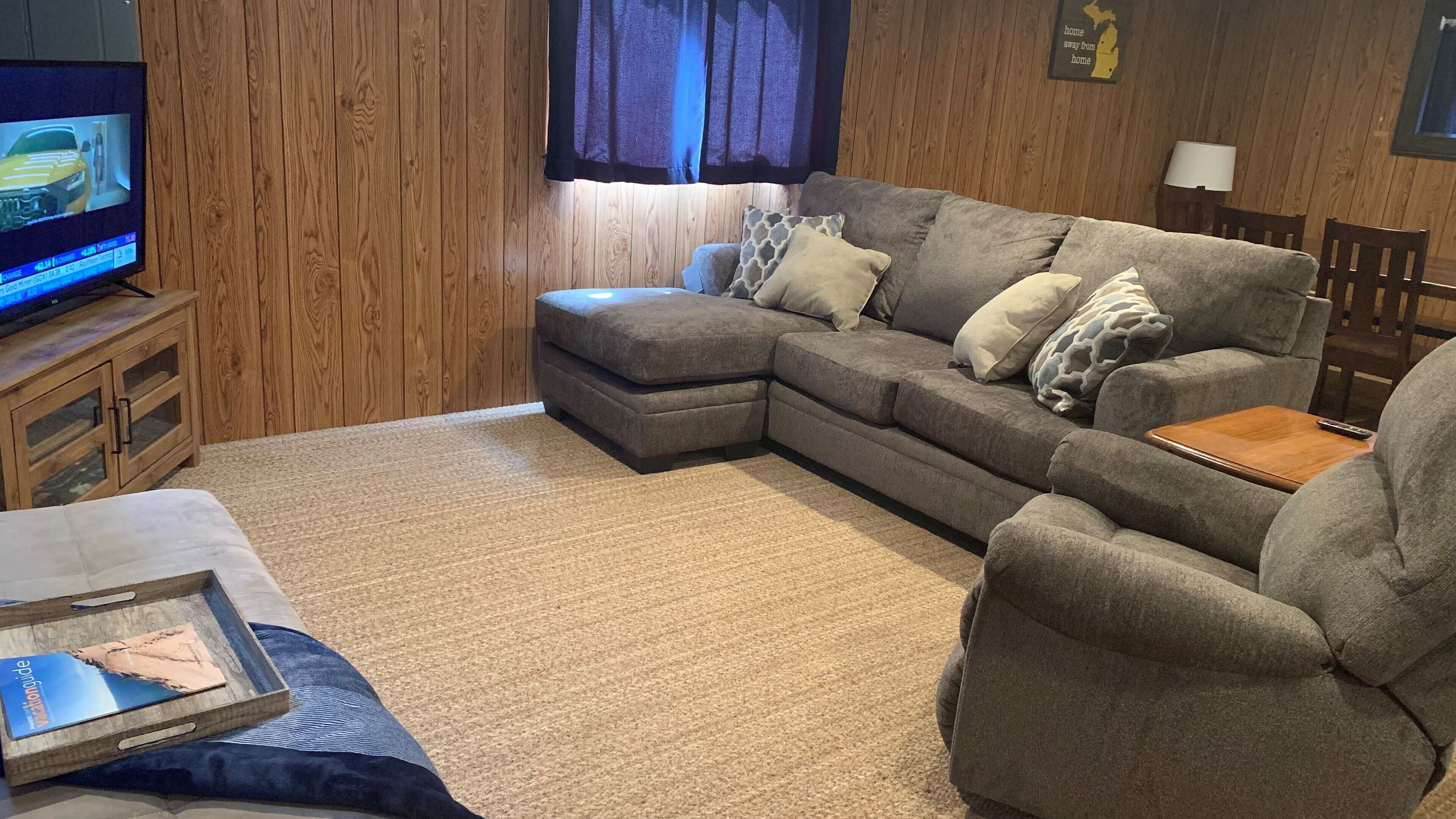 Great Getaway! Large Rec Room, Updated Kitchen, 3 bedrooms!