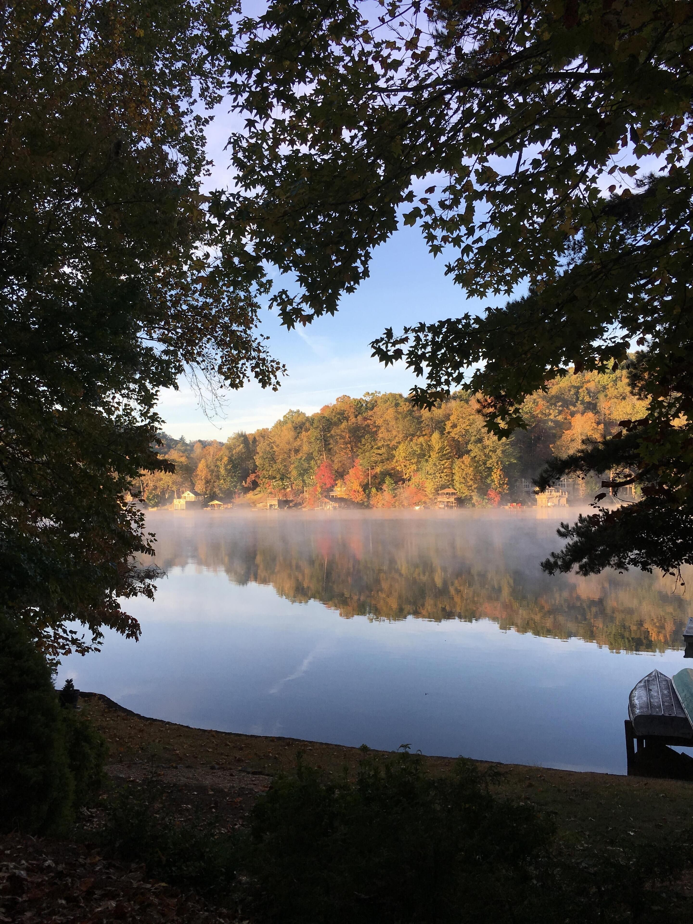 🛶Lakefront 5 Star Cabin - Kayaks, Canoe Incld! Book Now for Spring and Summer!🛶
