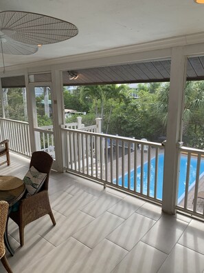 Property grounds - Spacious Vacation Home, Walk to Beach, Boat Dock, Heated Pool (Bonita Springs)