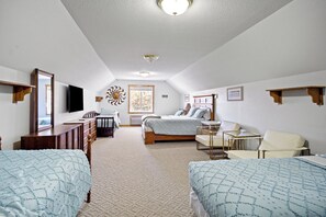 6 habitaciones, tabla de planchar con plancha y cuna de viaje