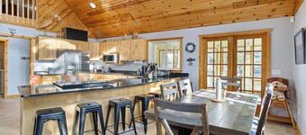 Logia Getaway Grande Casa Lago Holcombe Retreat & Centro de Eventos Casa