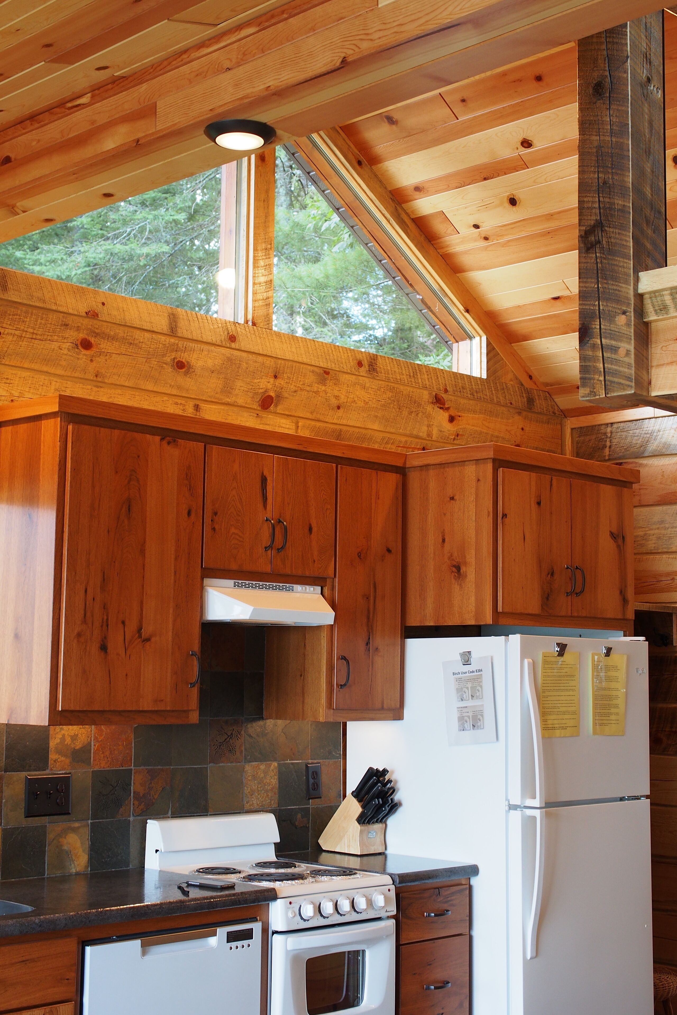 3 ft from water - tiny house with everything you need