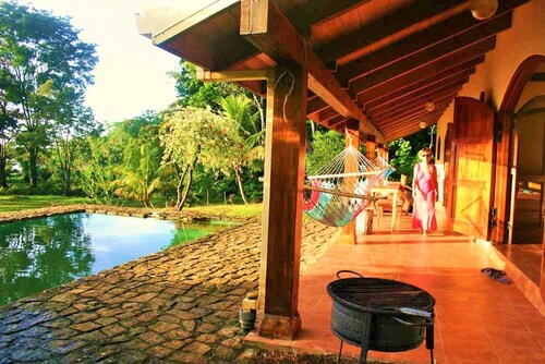 Jungle Retreat ein Haus am Strand in der Mitte des Dschungels