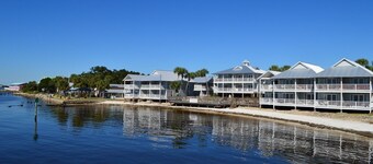 Fisherman Paradise, Boater & Kayakers Dream, waterway to gulf base rate 4 guest