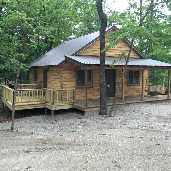1 Fall Creek Cabins 1 mile from Lake Norfork and Mtn. Home Ar