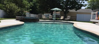 Perfect Avalon Family Rental With Heated Pool And Spa