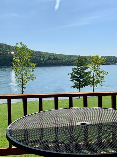 6 Bedroom Home - Lake Front , Table Rock Lake, Mo.