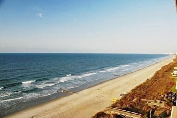 Solsenger og strandhåndklær