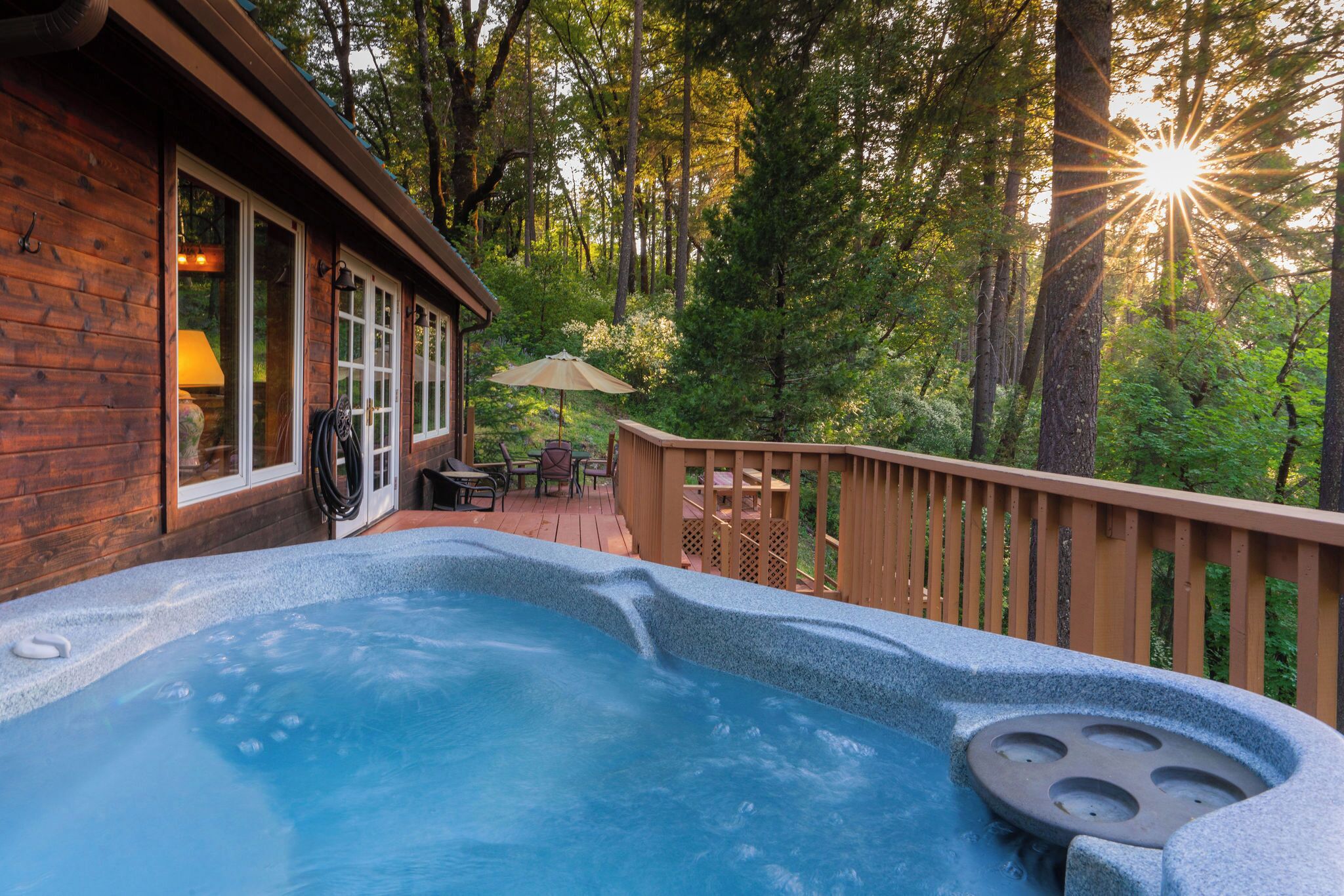 Outdoor spa tub