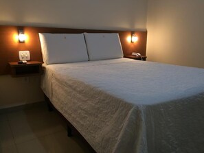 Minibar, free WiFi, bed sheets - Hotel Cathedral (Aparecida)