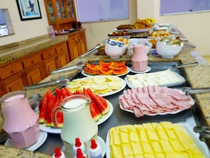 Free daily buffet breakfast - Hotel Cathedral (Aparecida)