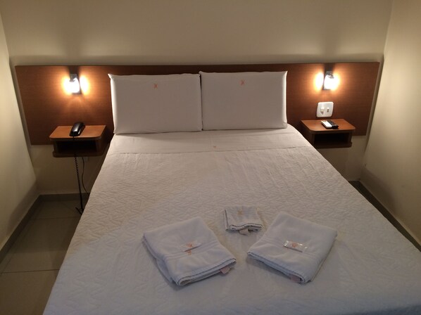 Minibar, free WiFi, bed sheets - Hotel Cathedral (Aparecida)