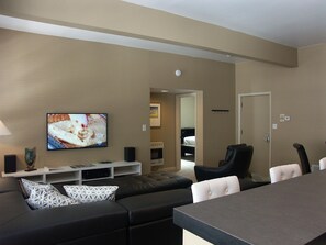 Interior - 4TH NIGHT FREE In The Heart Of Downtown Asheville!!! (Asheville)