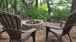 Property grounds - Cozy cottage on private wetland (Herman)