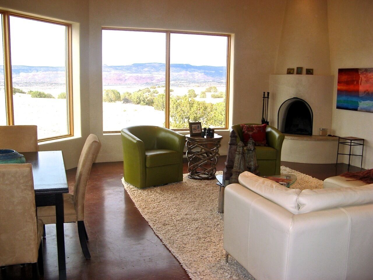 Beautiful Adobe Overlooking Ghost Ranch And Abiquiu Lake