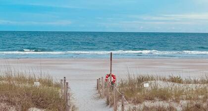 Sizzling Deals! All avail June wks discounted! 2 min walk 2 beach! Grt Reviews!