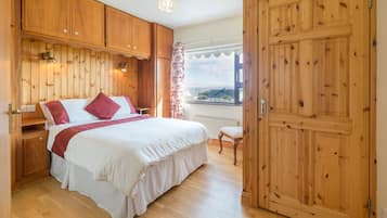 5 habitaciones, tabla de planchar con plancha y wifi gratis