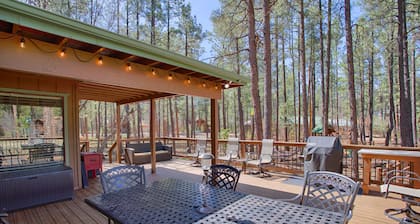 BLUE LAKE INN! SLEEPS 12 WITH CENTRAL AIR! FENCED FOR PUPS!