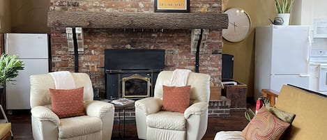 TV, fireplace, DVD player, table tennis