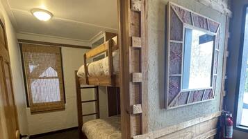 7 camere, Wi-Fi, lenzuola