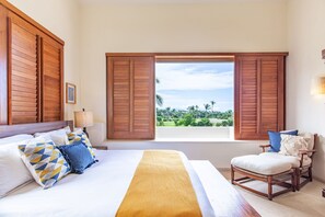 5 chambres, fer et planche à repasser, draps fournis