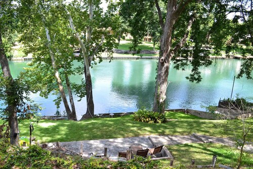 Water Front Mökki-Yksityinen-Vieras Haus porealtaalla