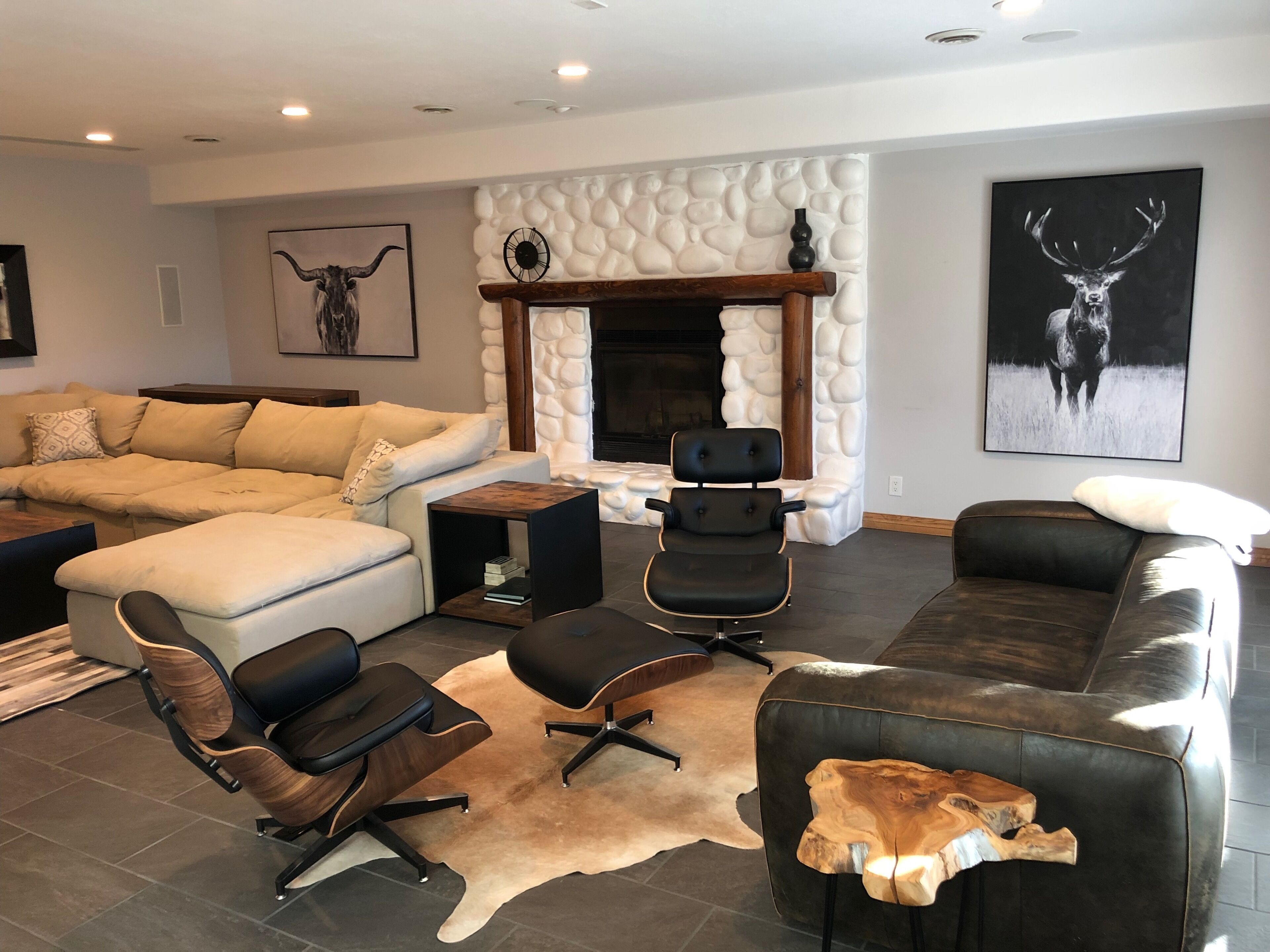 8k sf Luxury Private Ranch, 40 Acres, Fire Pit, Hot Tub, Weddings & Reunions 