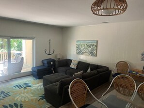 Smart TV, DVD player - Villas Of Bethany West, Sleeps 6, Walk Or Shuttle To The Beach, Large Pool (Bethany Beach)