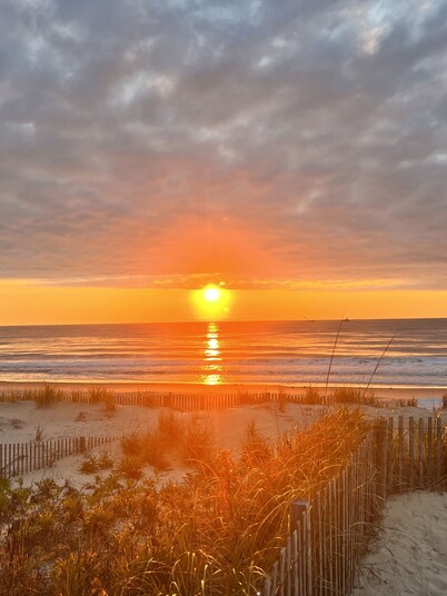 Villas Of Bethany West, Sleeps 6, Walk Or Shuttle To The Beach, Large Pool