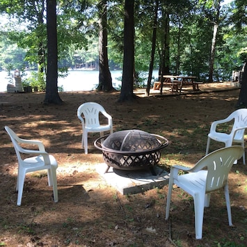 Fire Pit, Large Back Yard