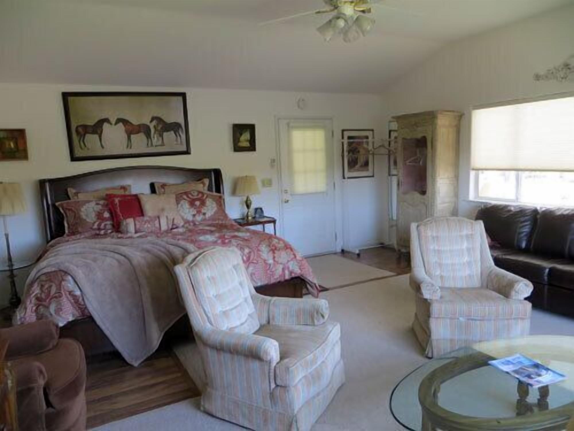 Country Paradise -- 5 Minutes from Mazda Raceway Laguna Seca