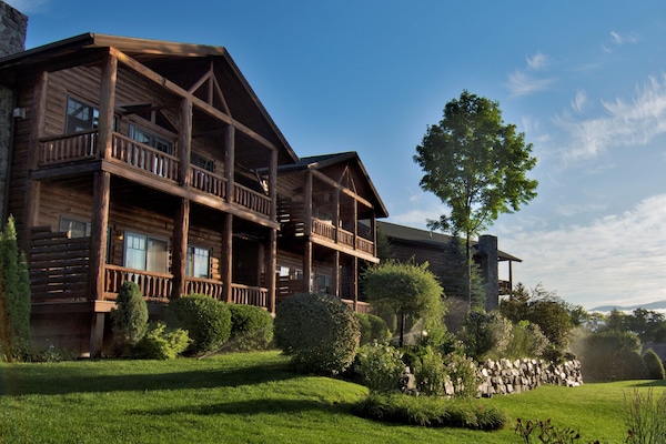 Duplex style, two bedroom, two bathroom lodges