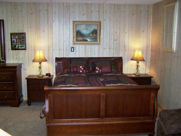 2 bedrooms, memory-foam beds, iron/ironing board, WiFi