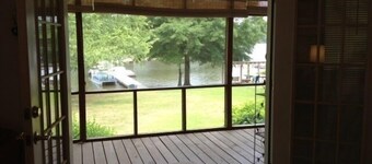 Lakefront Cottage on Lake Marion