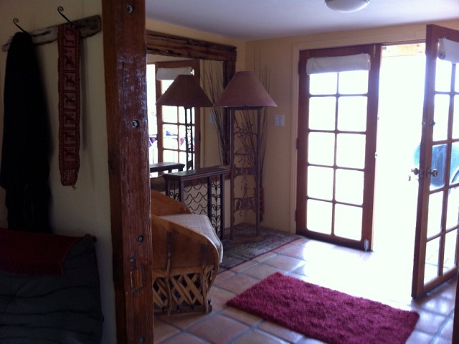 Desert Jewel Cliffside Cabin with Spectacular View, 5 minutes from Palm Desert!