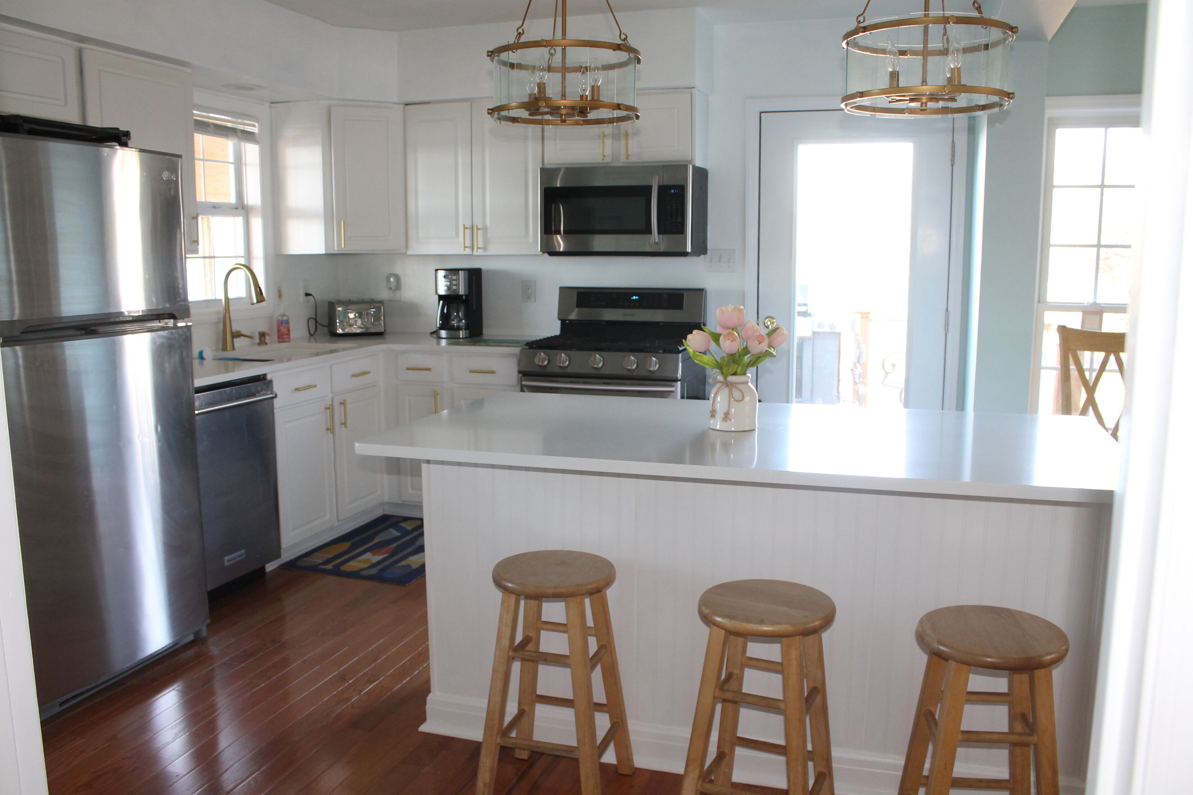 Beautiful 6 Bedroom Home with Expansive Main Lake Views with Incredible Sunsets