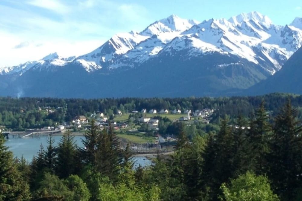 Mountain Ocean View Surrounded by Habitat